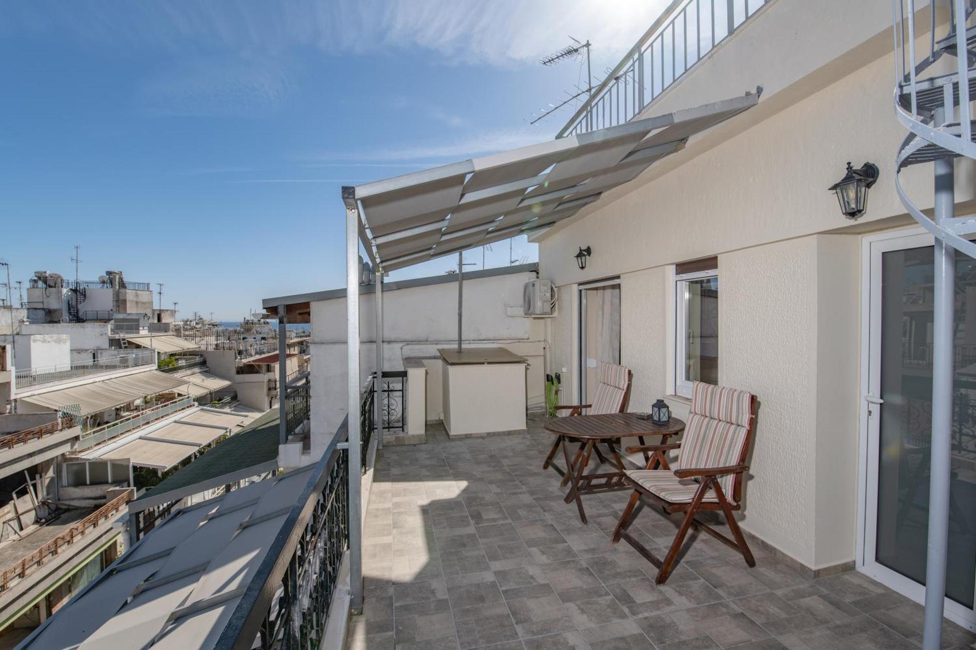 Marina Zeas Skydeck Apartment